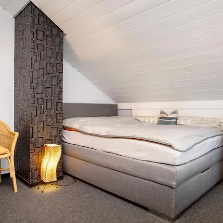 Apfelstuebchen * פרידריכסהאפן